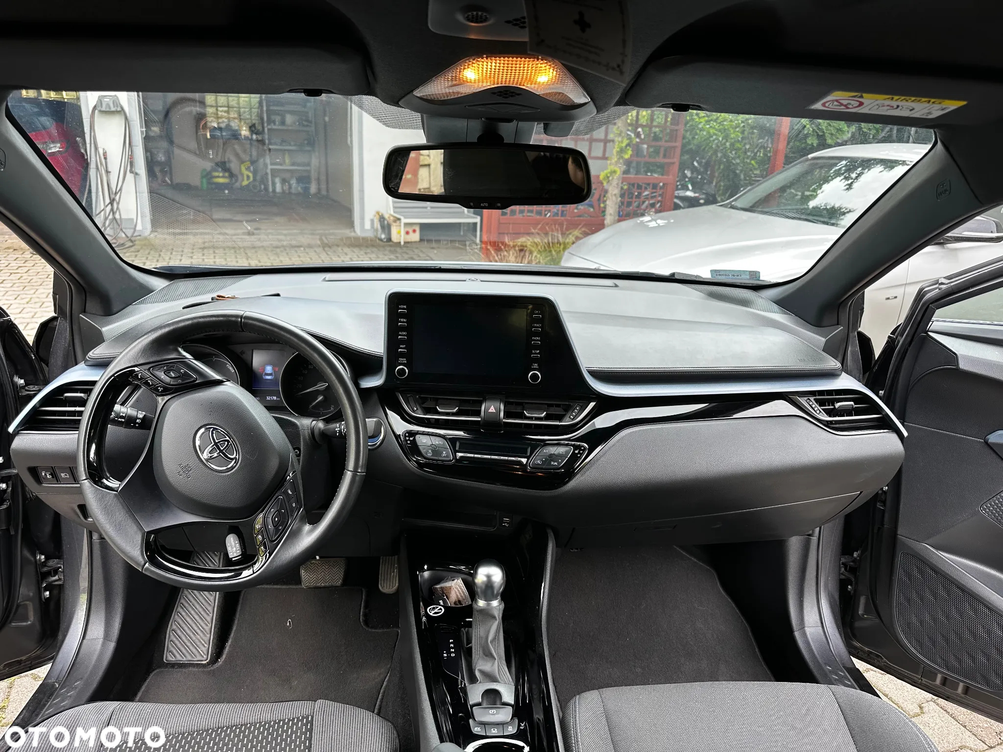 Toyota C-HR 2.0 Hybrid Style - 8