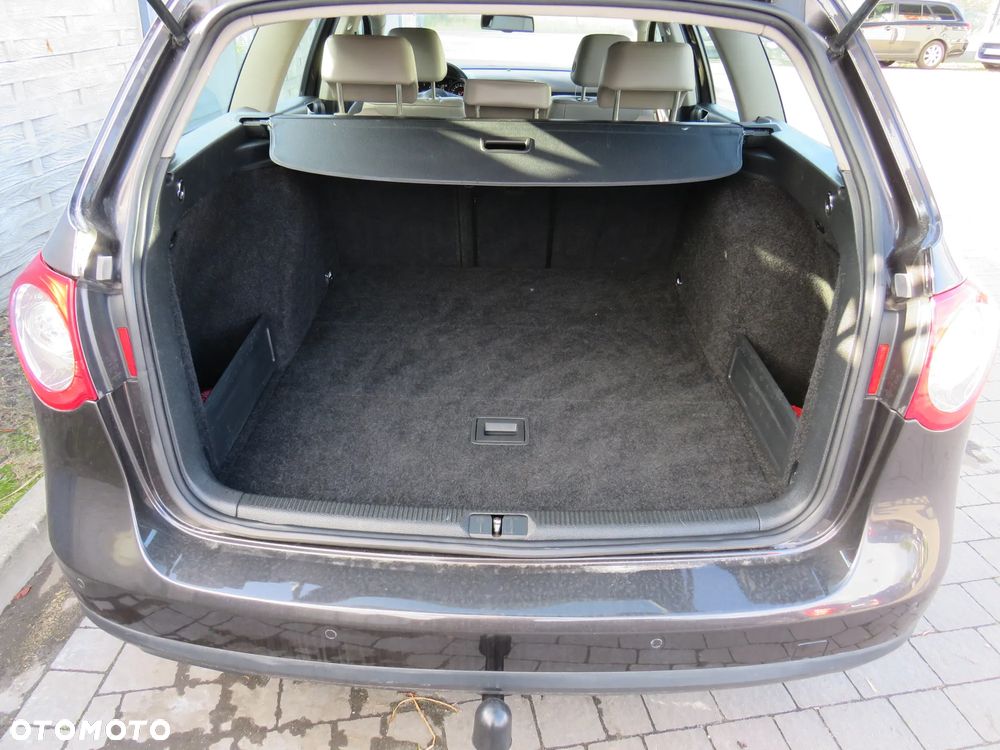 Volkswagen Passat Variant 1.6 TDI BlueMotion Technology Comfortline - 34