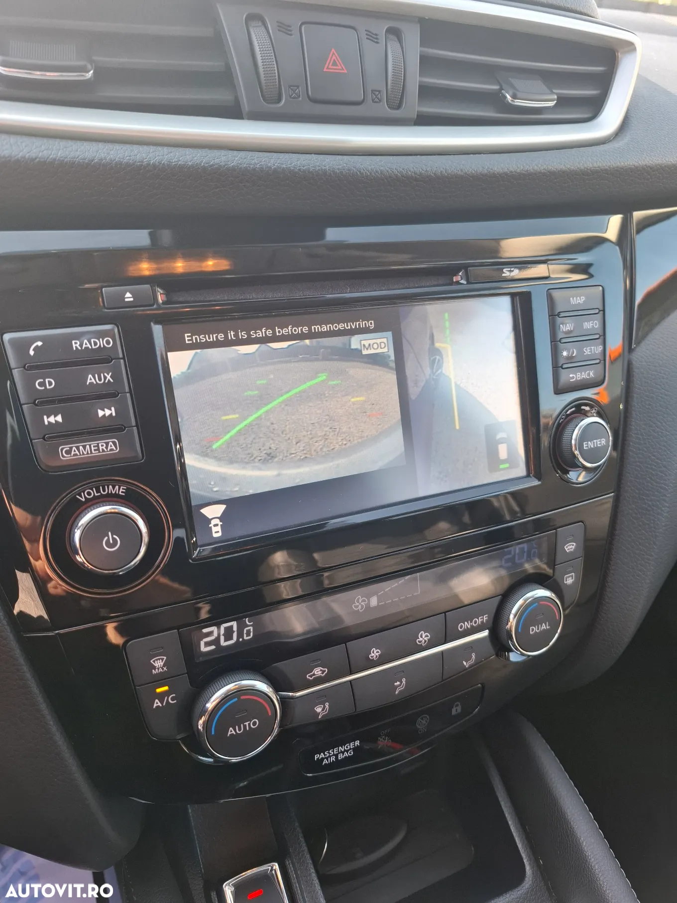 Nissan Qashqai 1.6 DCI DPF Start/Stop tekna - 8