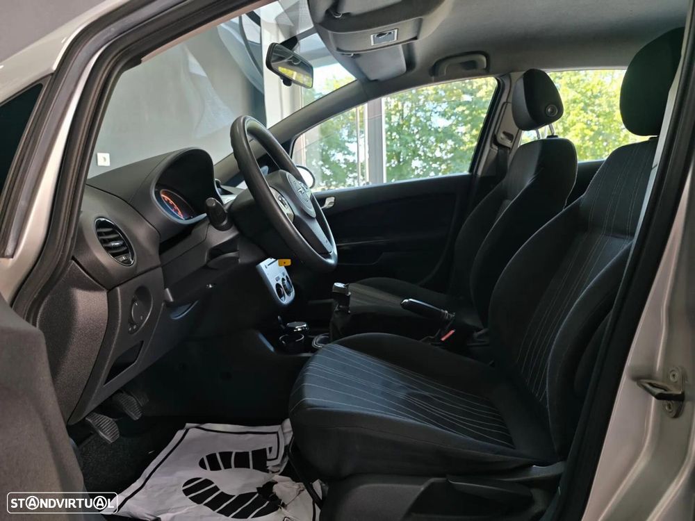 Opel Corsa 1.2 Enjoy - 27