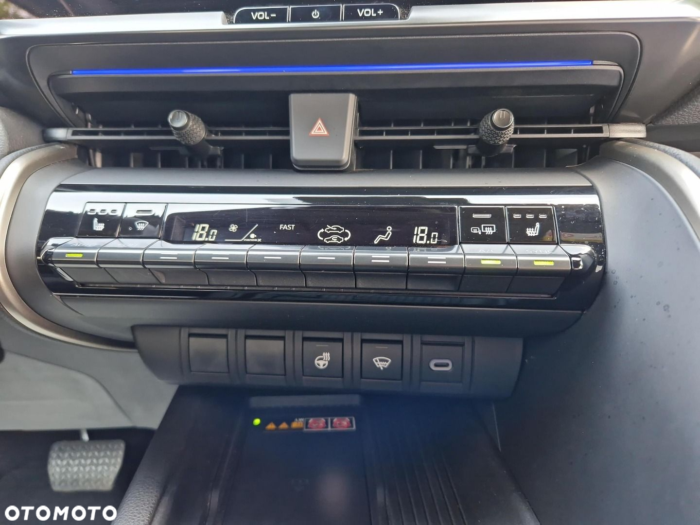 Toyota C-HR - 21