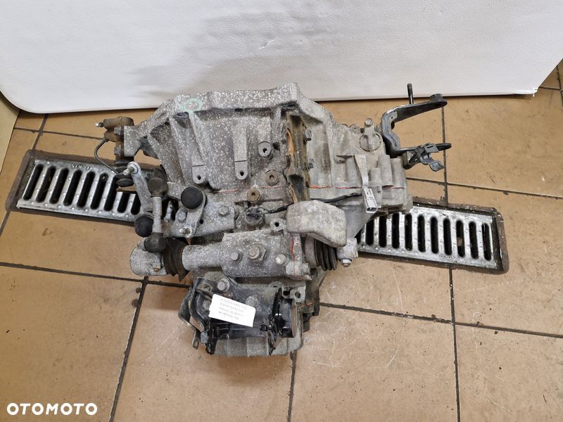 toyota auris 1 i 1.6 b skrzynia biegów manual valvematic 6b 1zr-e12u - 5