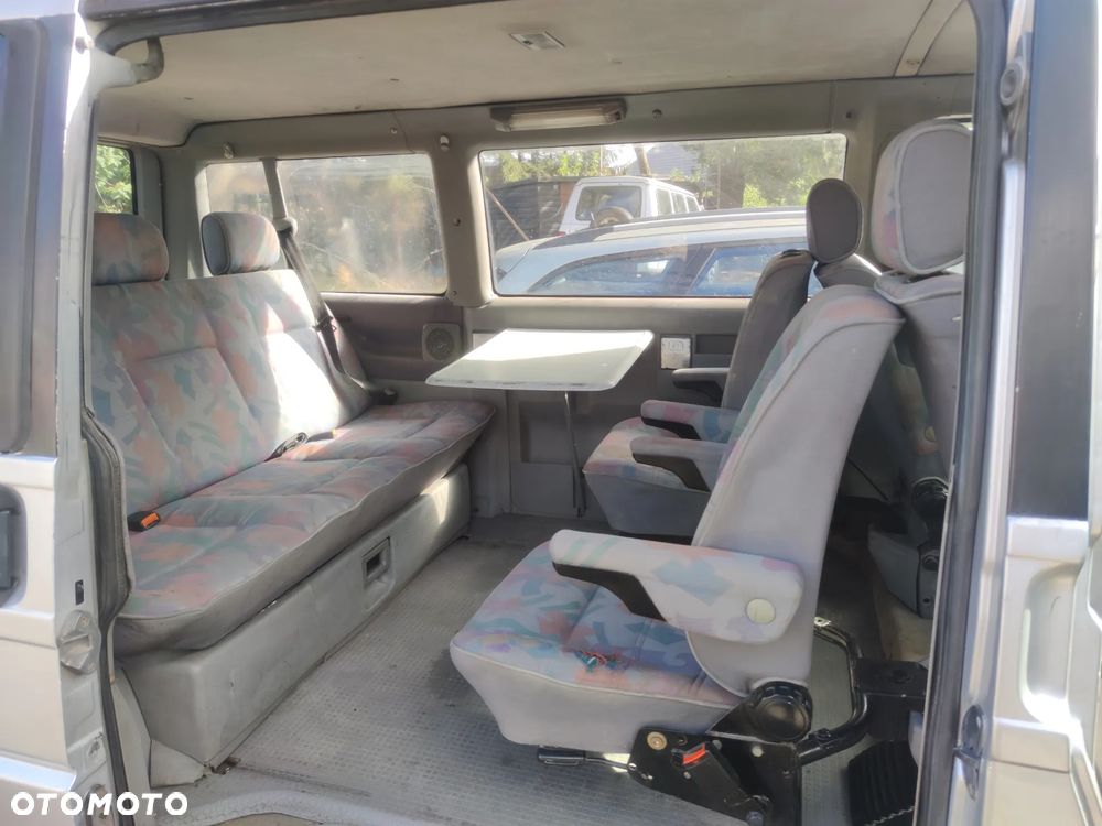 Volkswagen Multivan Standard - 7