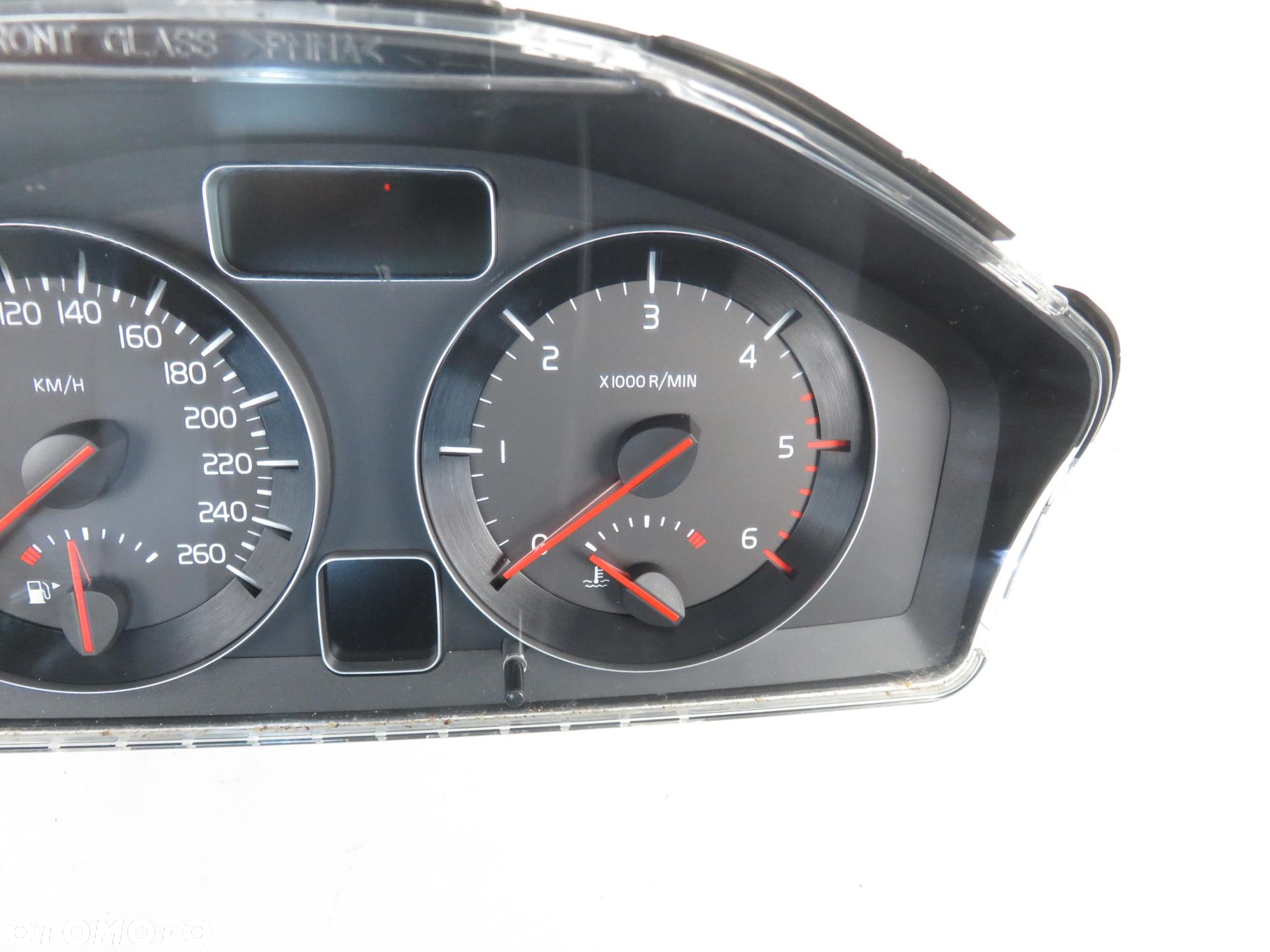 LICZNIK VOLVO V50 (MW) 2.4 D5 - D 5244 T8 30765311 - 3