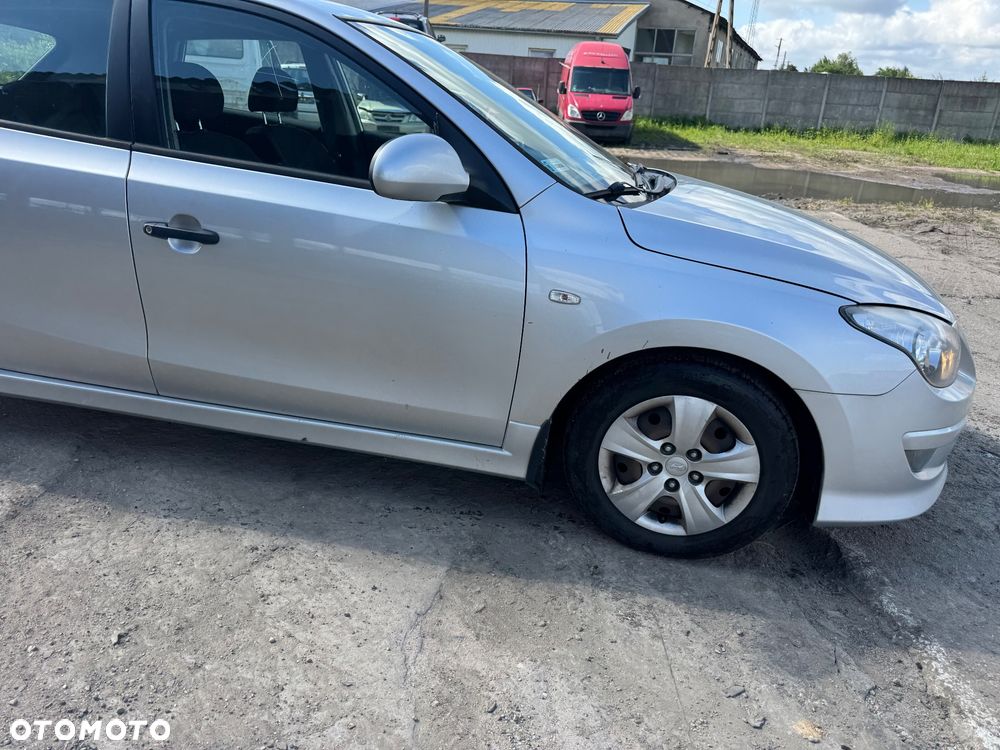 Hyundai i30 zderzak przód lift 2R kolor srebrny drzwi przednie prawe lewe maska wspomaganie elektryczne drzwi tylne lewe prawe lampa przód maska szary błotnik prawy lewy zderzak tył - 4