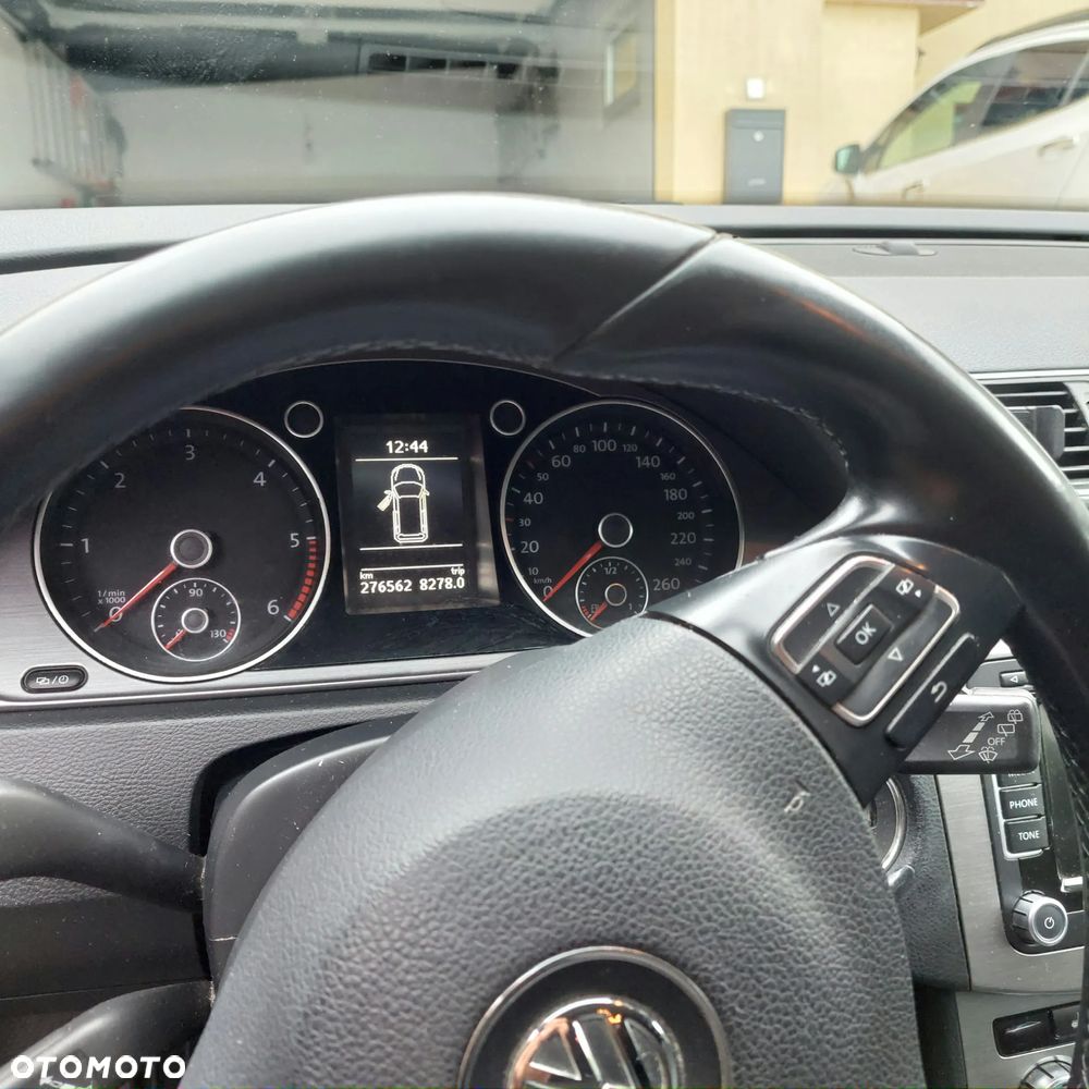 Volkswagen Passat 2.0 TDI Comfortline - 8