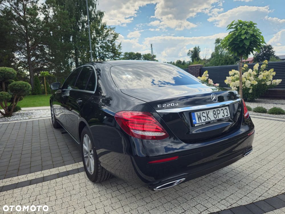 Mercedes-Benz Klasa E 220 d 4-Matic Business Edition 9G-TRONIC - 5