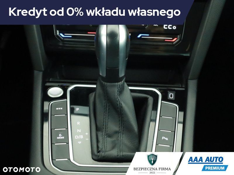 Volkswagen Passat - 15