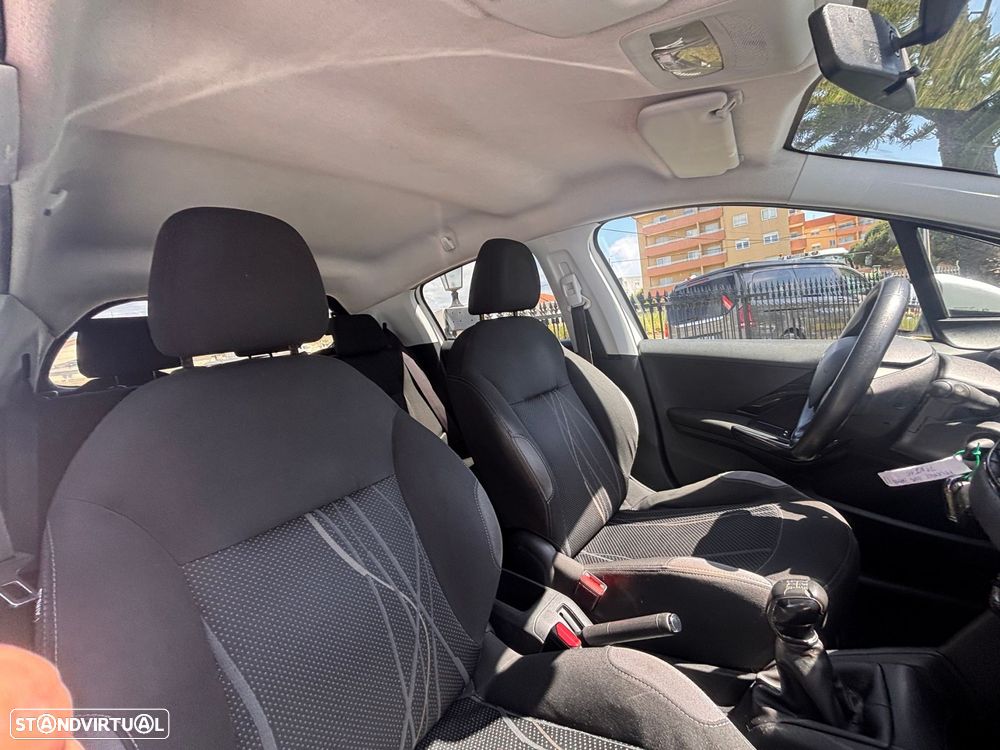 Peugeot 208 1.4 HDi Allure - 12