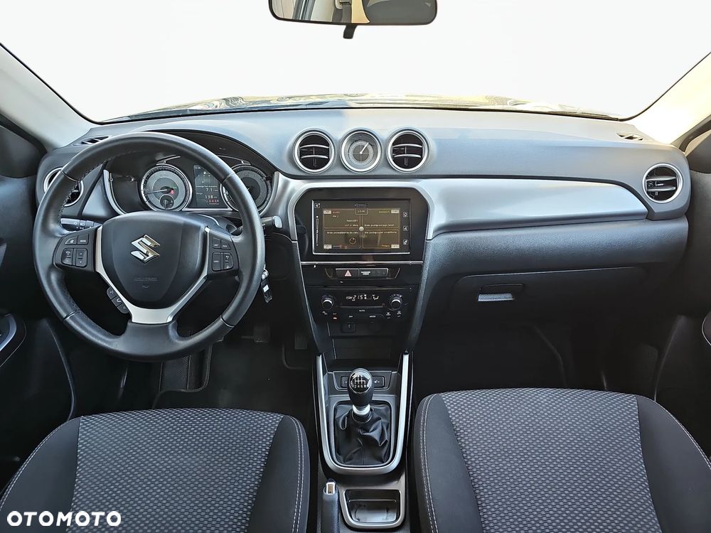 Suzuki Vitara 1.4 Boosterjet Premium 2WD - 9