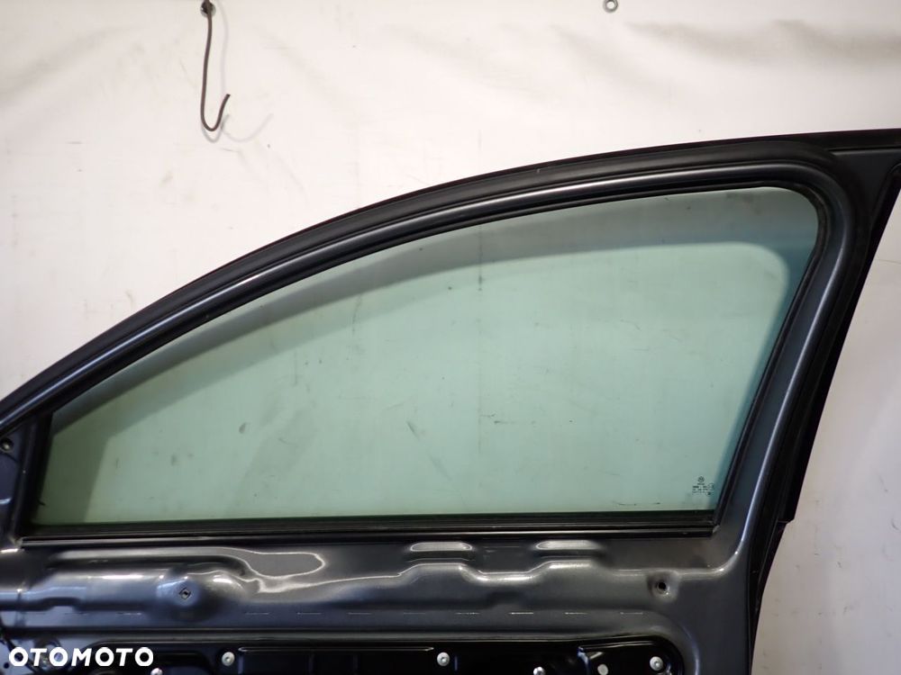 DRZWI PRAWY PRZÓD VOLKSWAGEN PASSAT B6 - 5