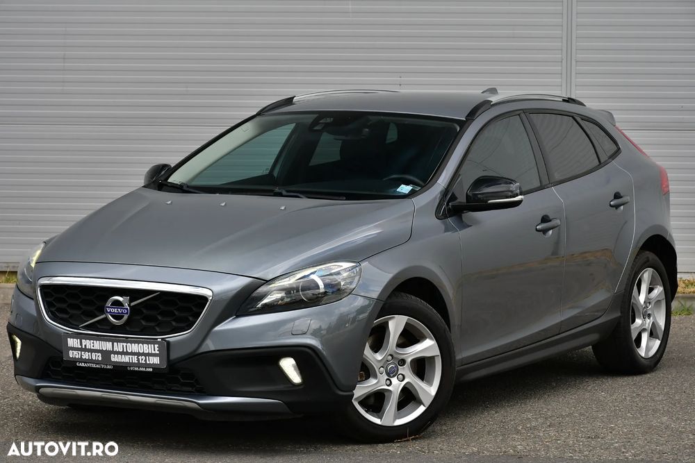Volvo V40 D3 Geartronic Summum - 2
