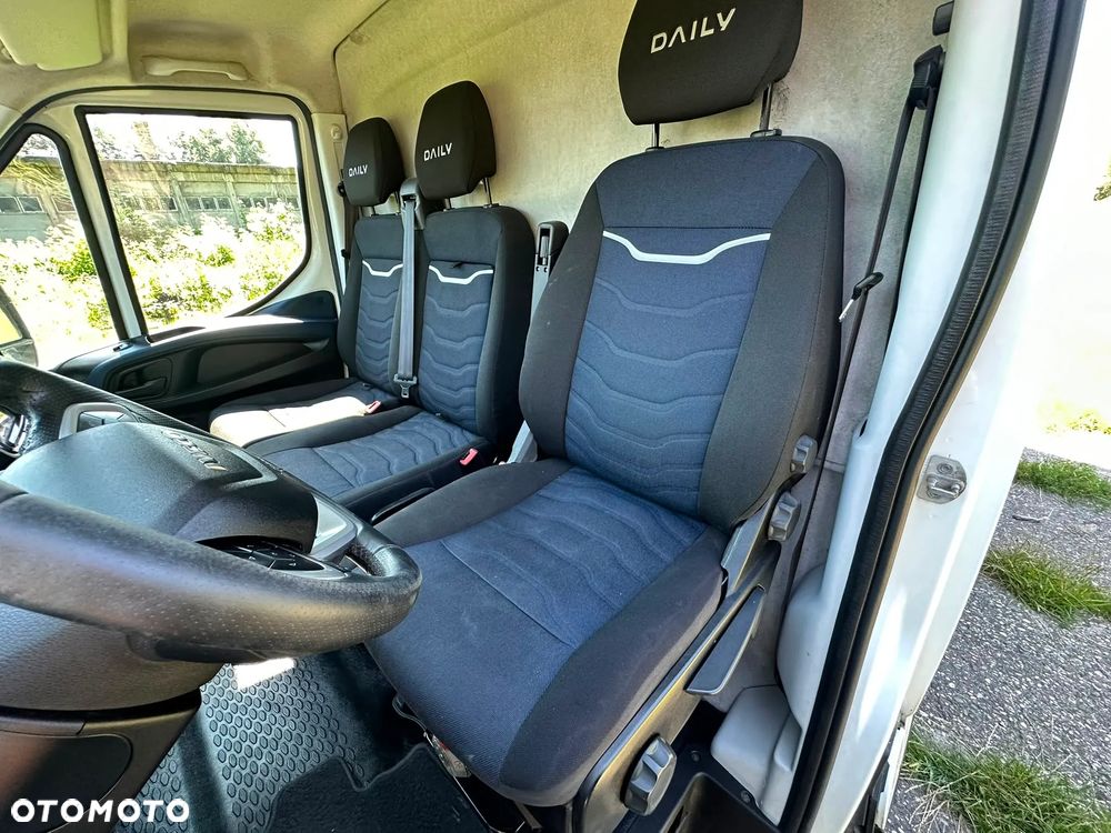 Iveco Daily L3H2 2.3 diesel 136 kM AUTOMAT 2020 rok EURO! WEBASTO, KAMERA COFANIA,KLIMA! - 28