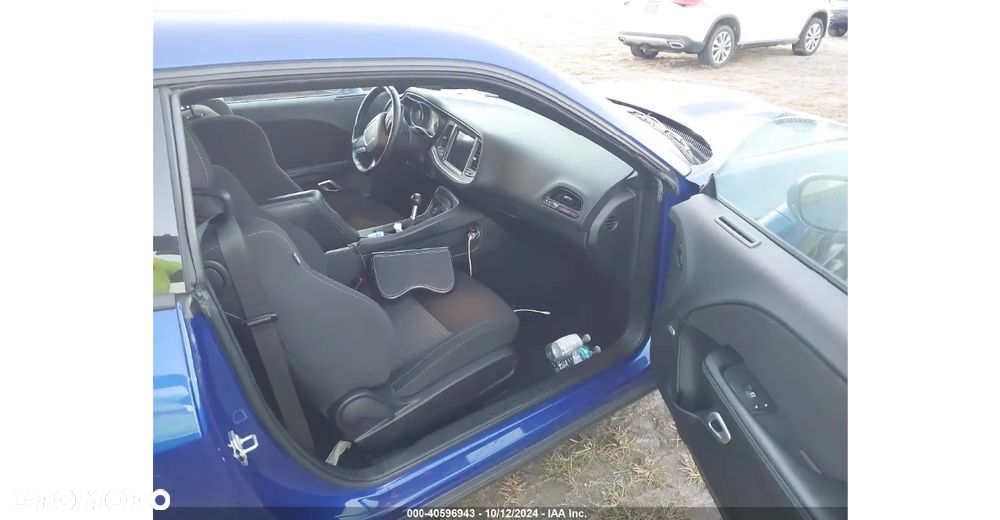 Dodge Challenger - 25