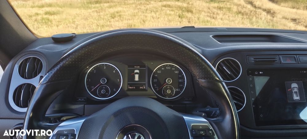 Volkswagen Tiguan 2.0 TDI 4Motion DSG Sport & Style - 7