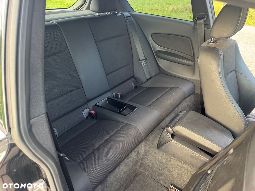 BMW Seria 1 118d - 10