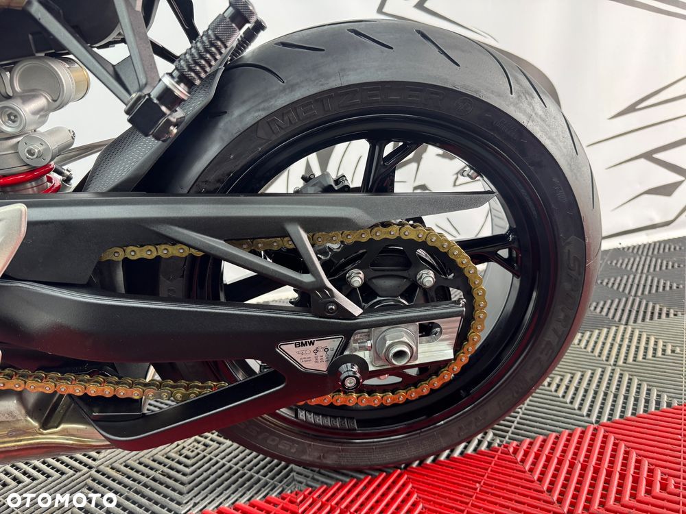 BMW R - 16