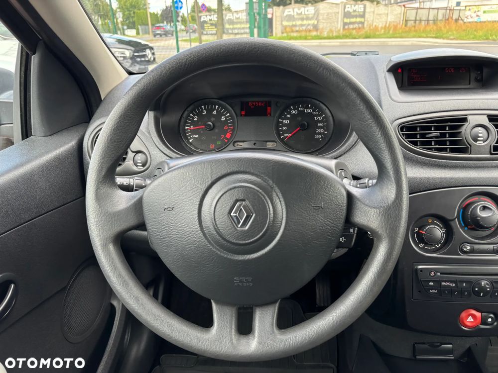 Renault Clio 1.2 16V 75 Dynamique - 16