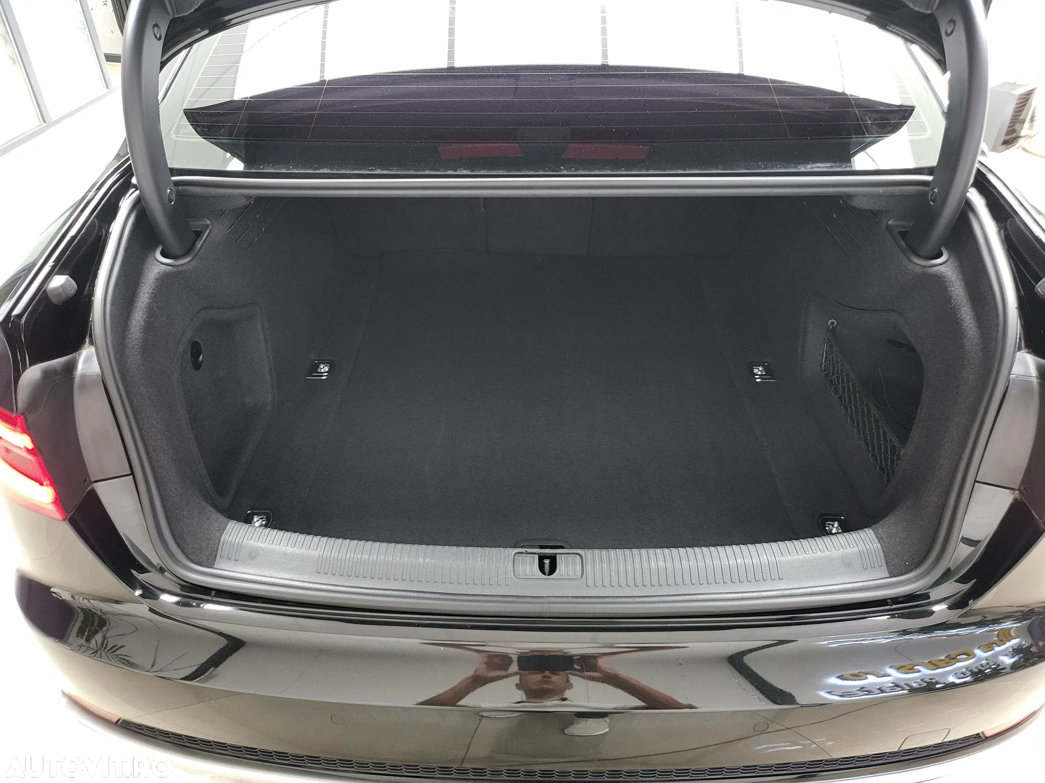 Audi A4 2.0 TDI S tronic Sport - 17