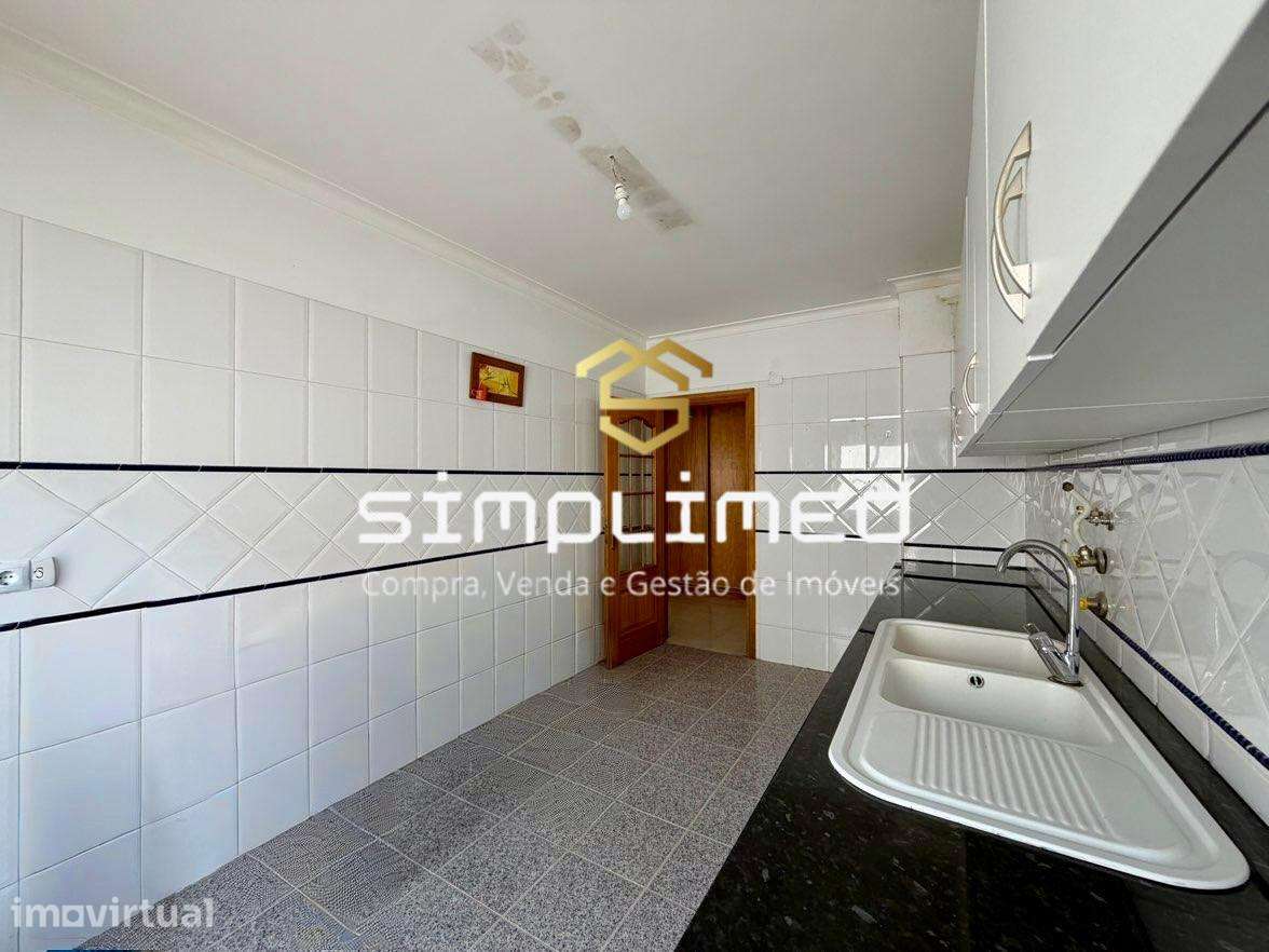 Apartamento T2 na Quinta do Conde ( NJ ) - Grande imagem: 2/22
