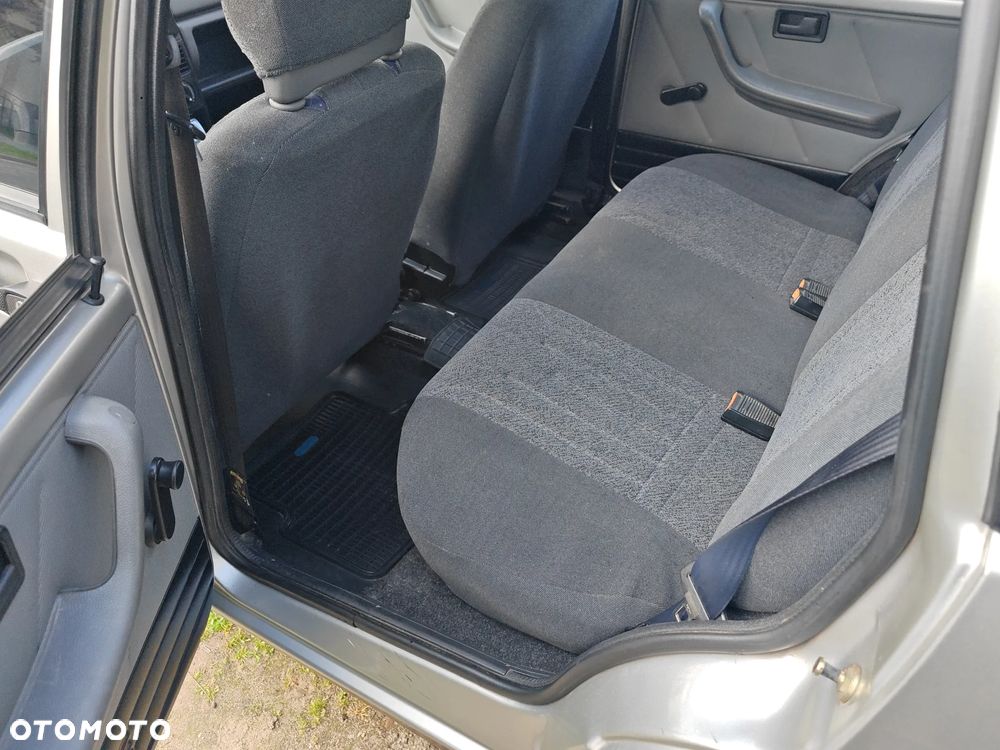 Fiat Uno - 17