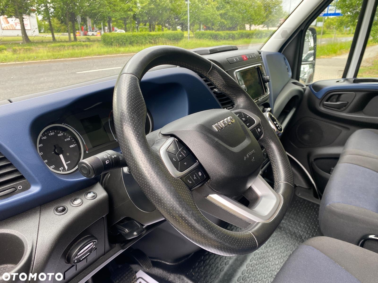 Iveco DAILY 35-160 HI-MATIC KONTENER 8EP CHŁODNIA THERMO KING WINDA ZEPRO - 29