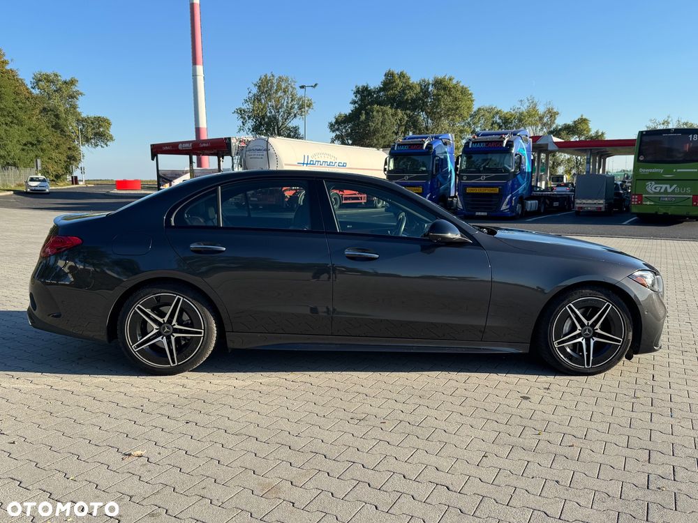 Mercedes-Benz Klasa C 300 4Matic T 9G-TRONIC AMG Line - 5