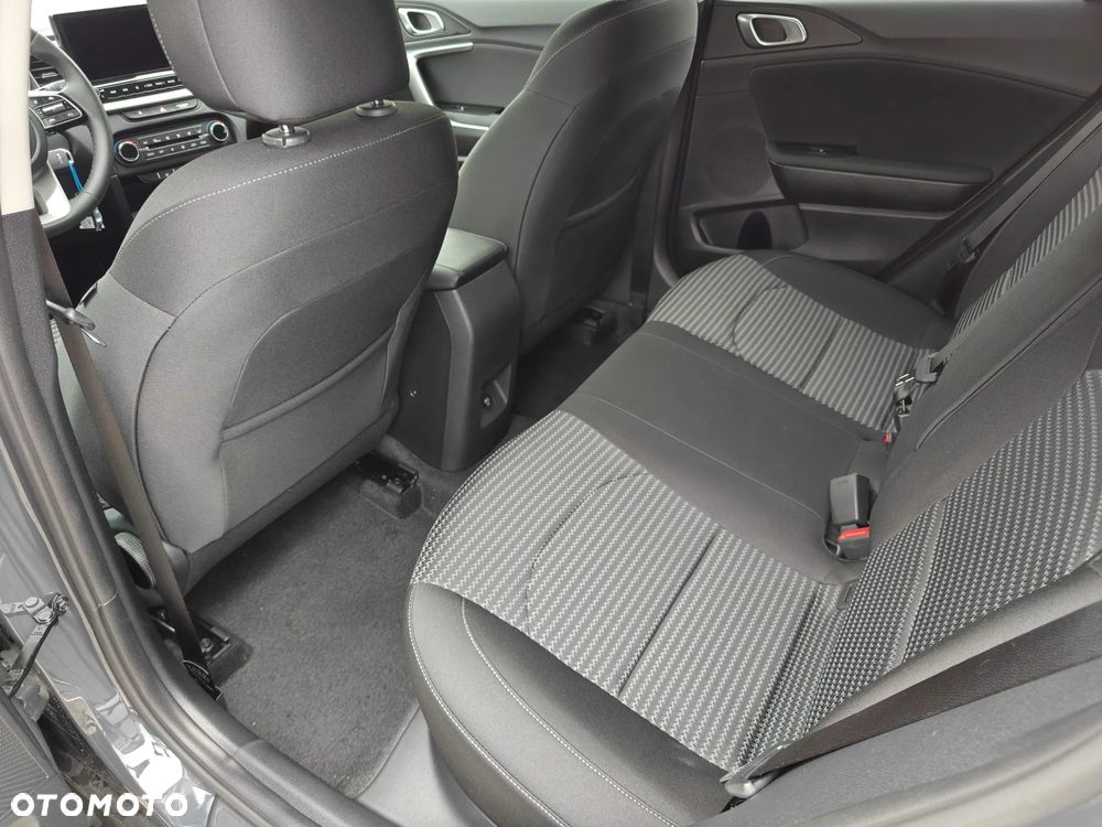 Kia XCeed - 15
