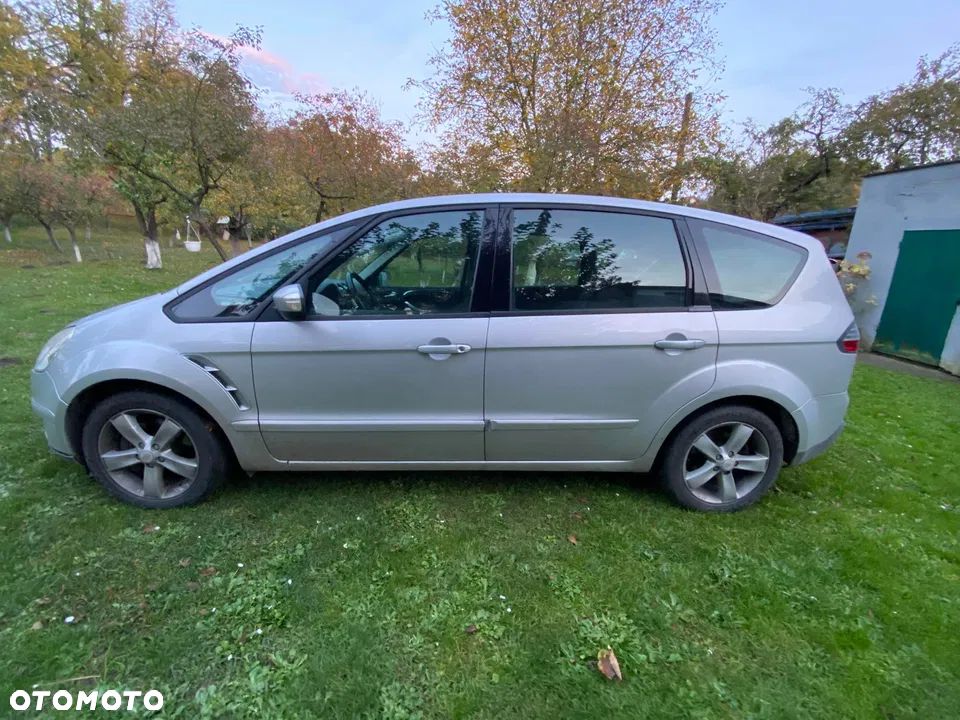 Ford S-Max - 9