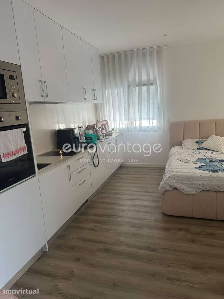 Apartamento T0, para Arrendamento - Centro Histórico, Leiria - Grande imagem: 3/11