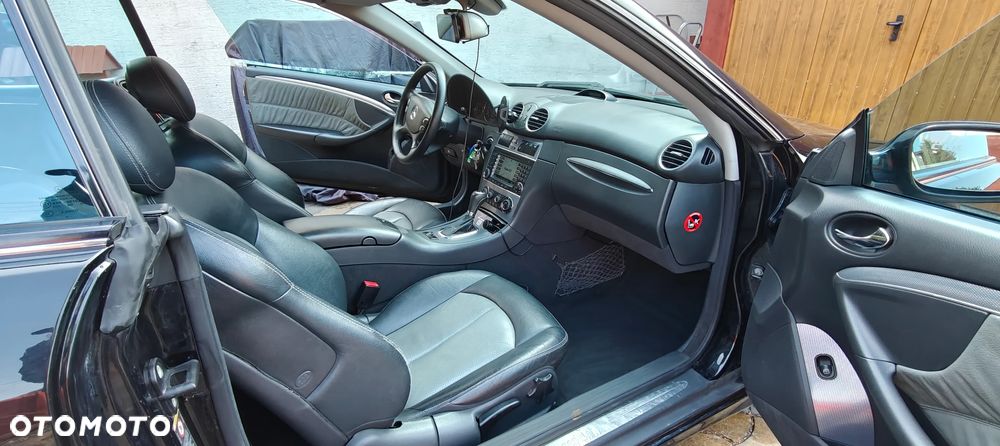 Mercedes-Benz CLK - 20