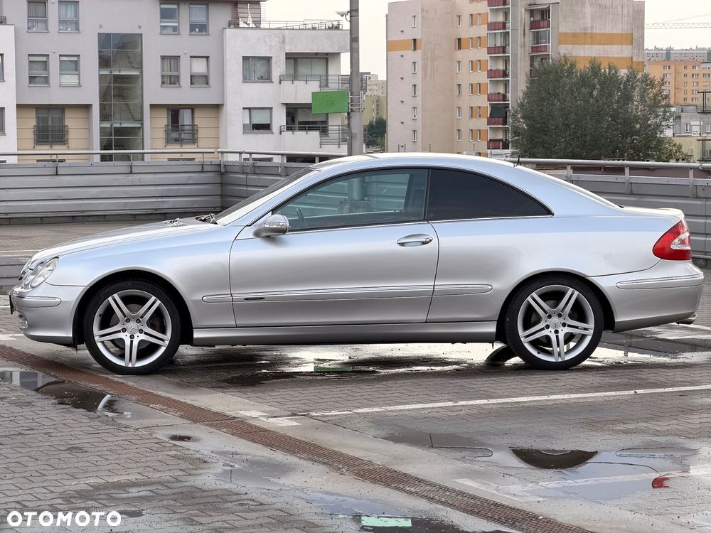 Mercedes-Benz CLK - 6