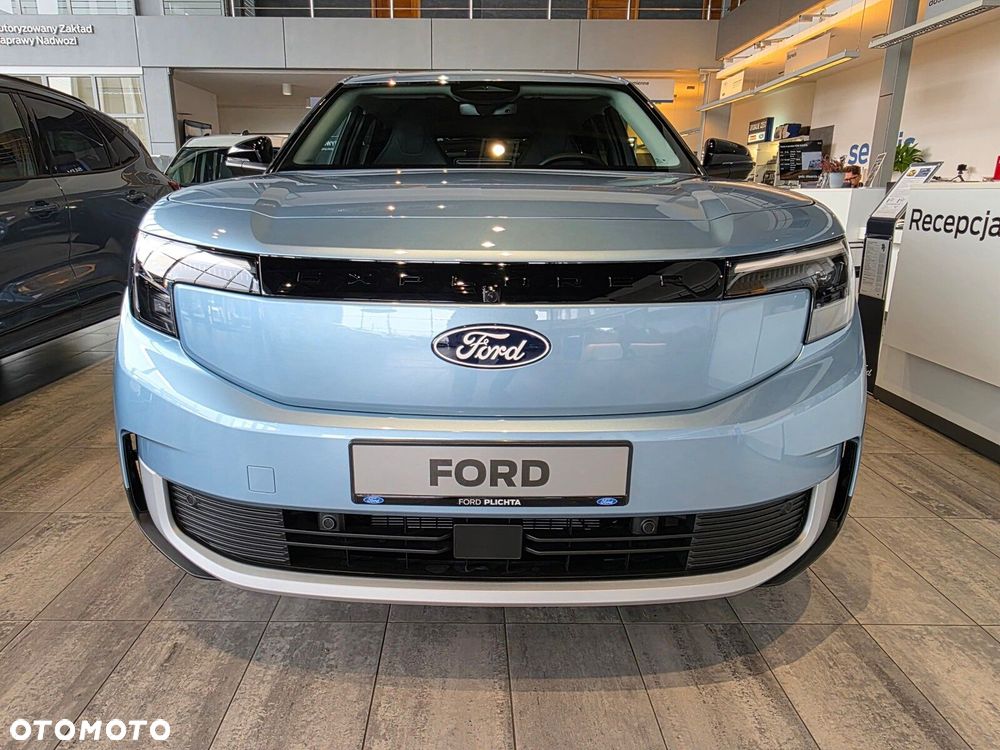 Ford Explorer 2026 photo 2