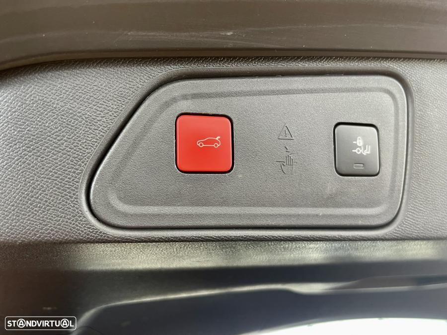 Peugeot 3008 225 e-EAT8 GT Pack - 36