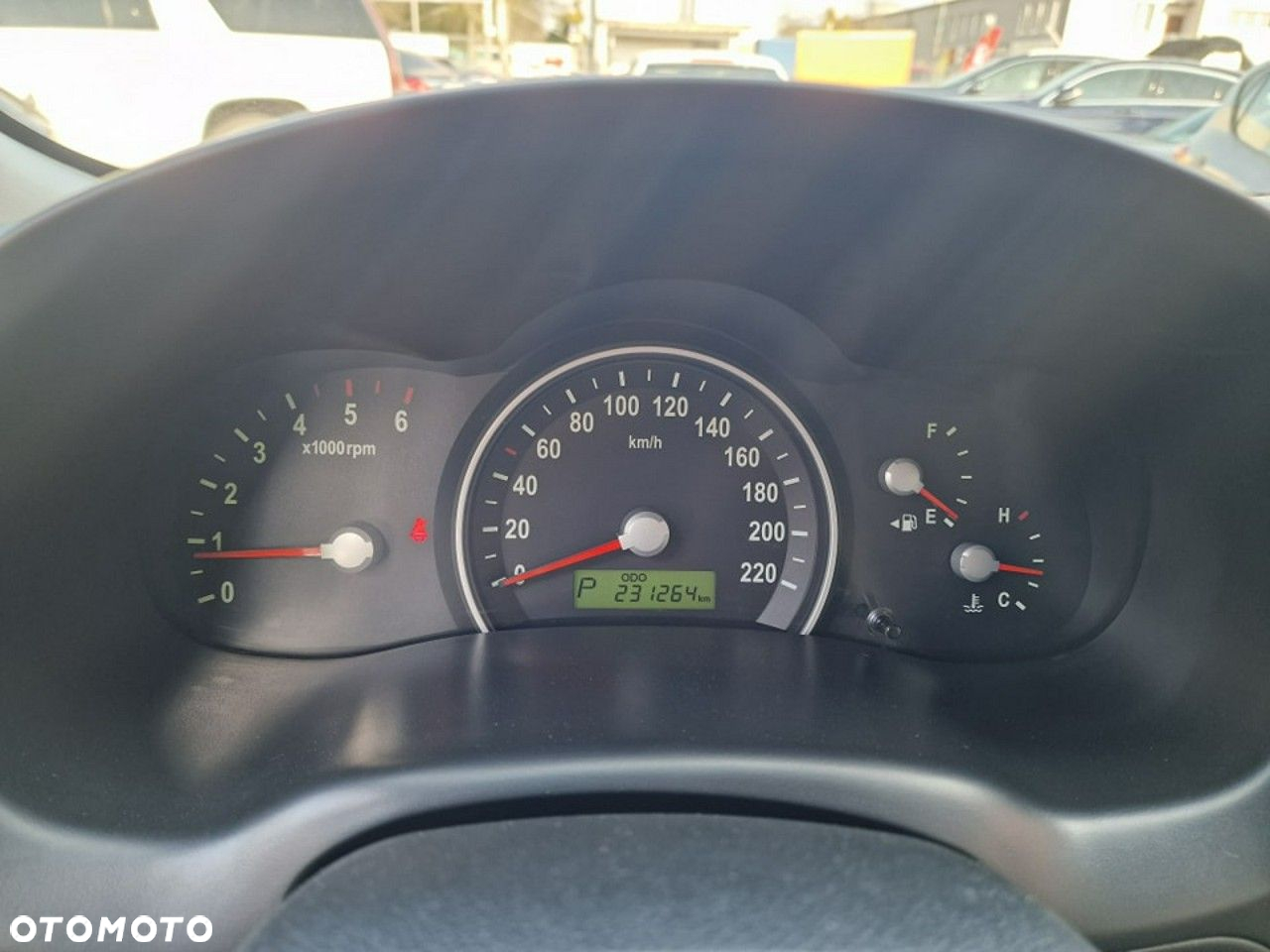Kia Carnival 2.9 CRDi EX - 8