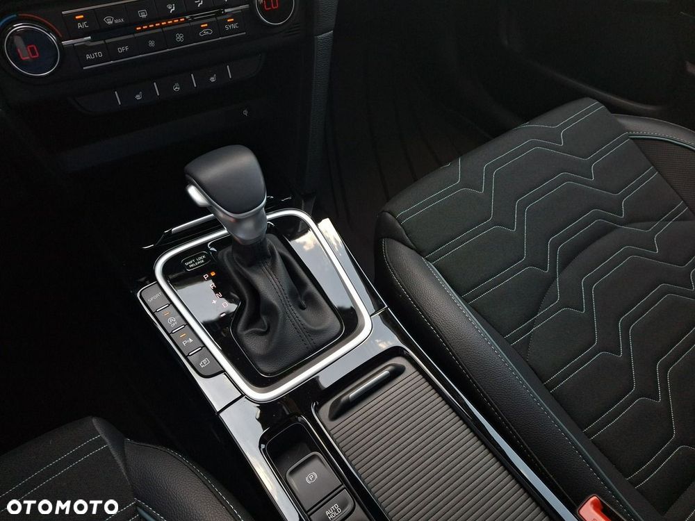 Kia XCeed 1.6 T-GDI Tribute DCT - 14