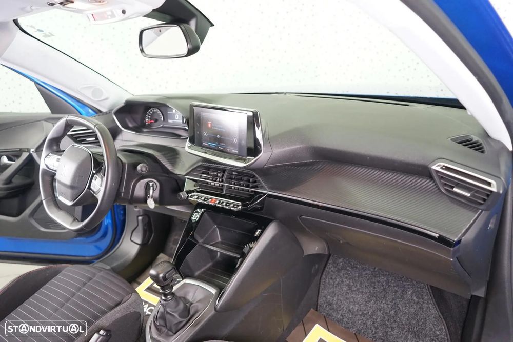 Peugeot 2008 1.2 PureTech Allure Pack - 18