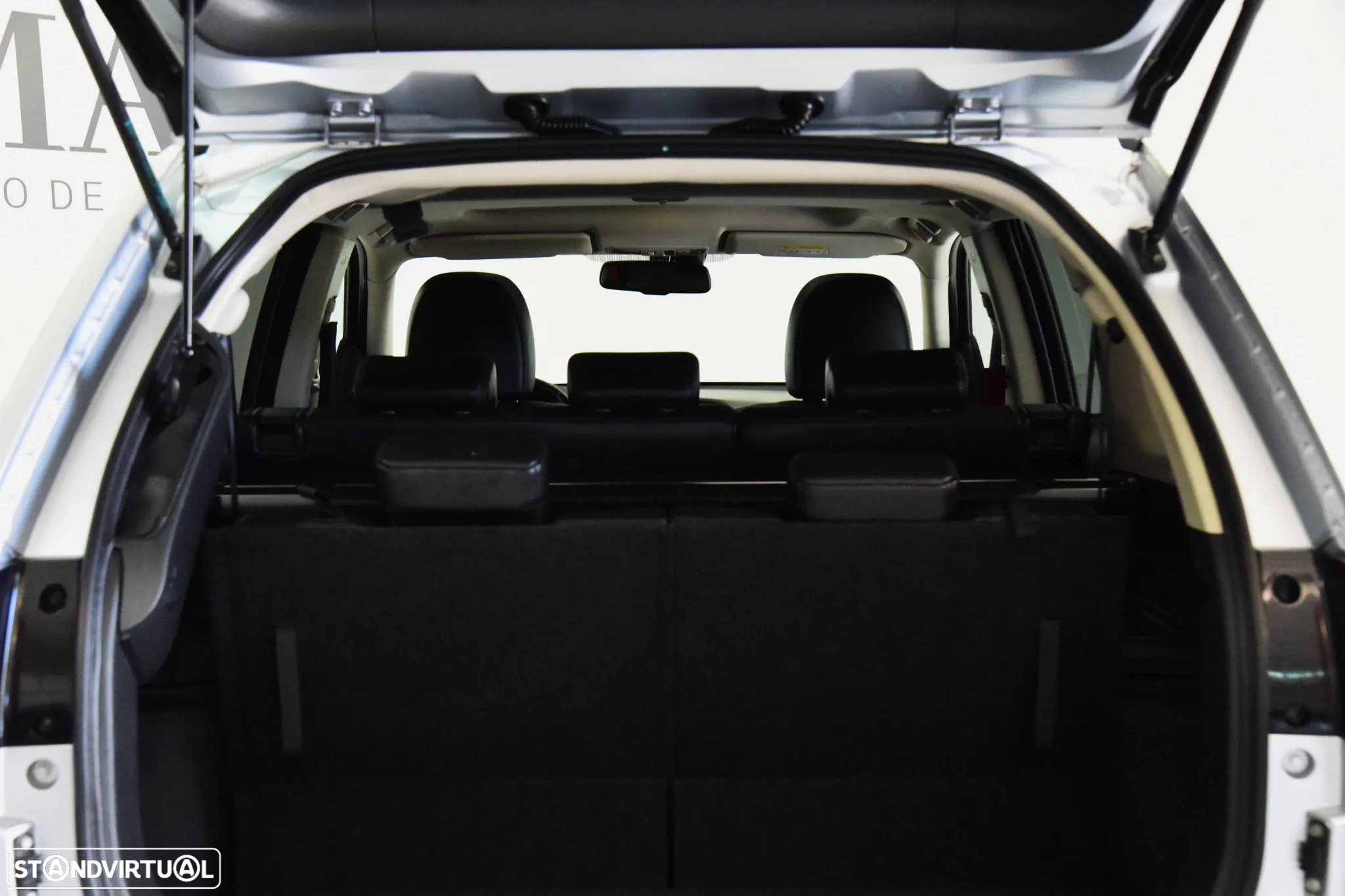Mitsubishi Outlander 2.2 DI-D Intense+ - 32
