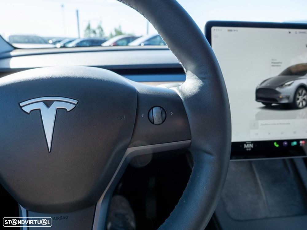 Tesla Model Y Standard - 33