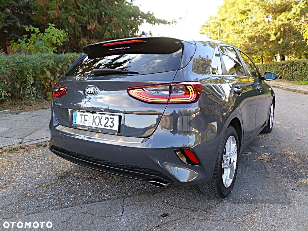 Kia Ceed - 35