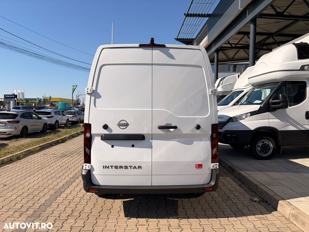 Nissan Interstar - 7