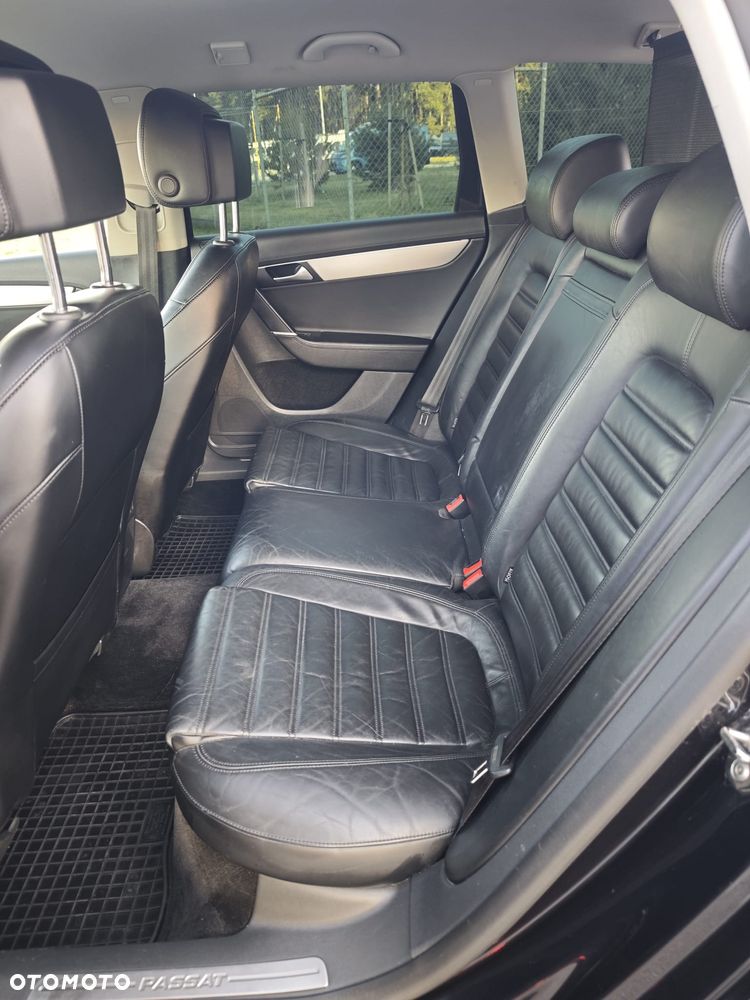 Volkswagen Passat 2.0 TDI DPF DSG Highline - 11
