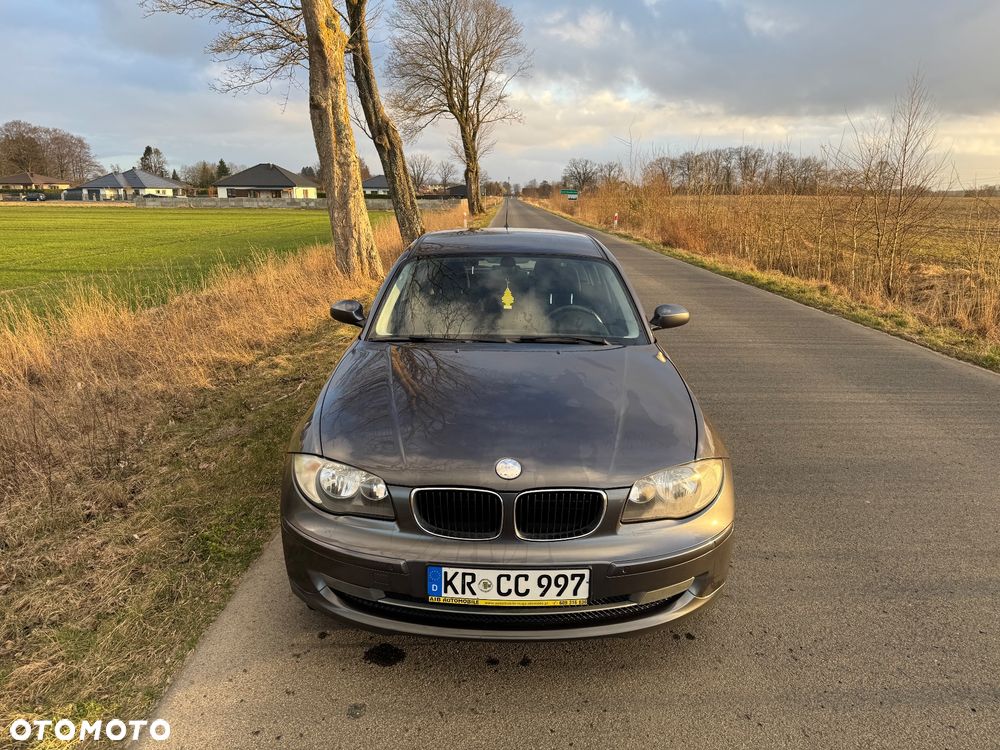 BMW Seria 1 120d DPF Edition Sport - 3
