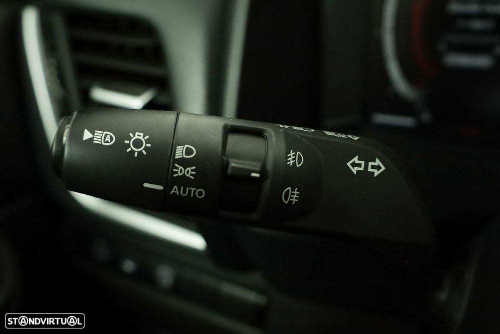 Nissan Qashqai 1.3 DIG-T N-Connecta LED Xtronic - 17
