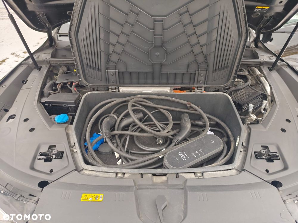 Audi e-tron 55 Quattro Advanced - 27
