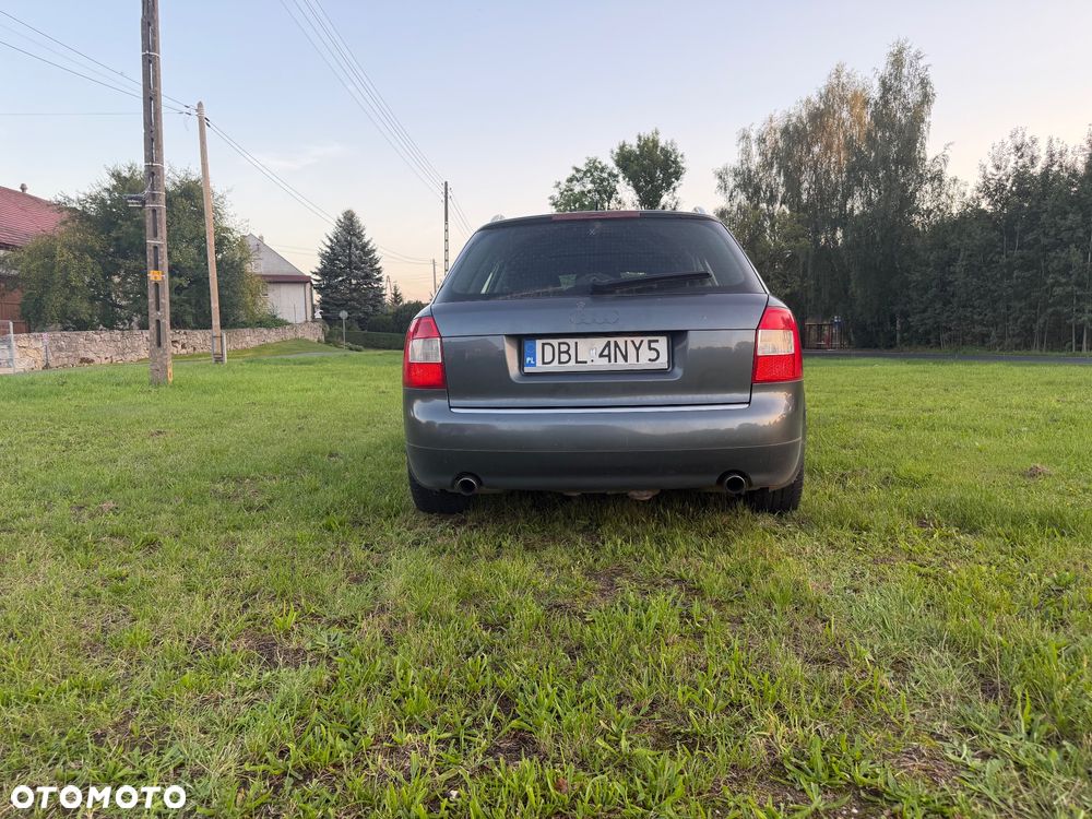 Audi A4 Avant - 6