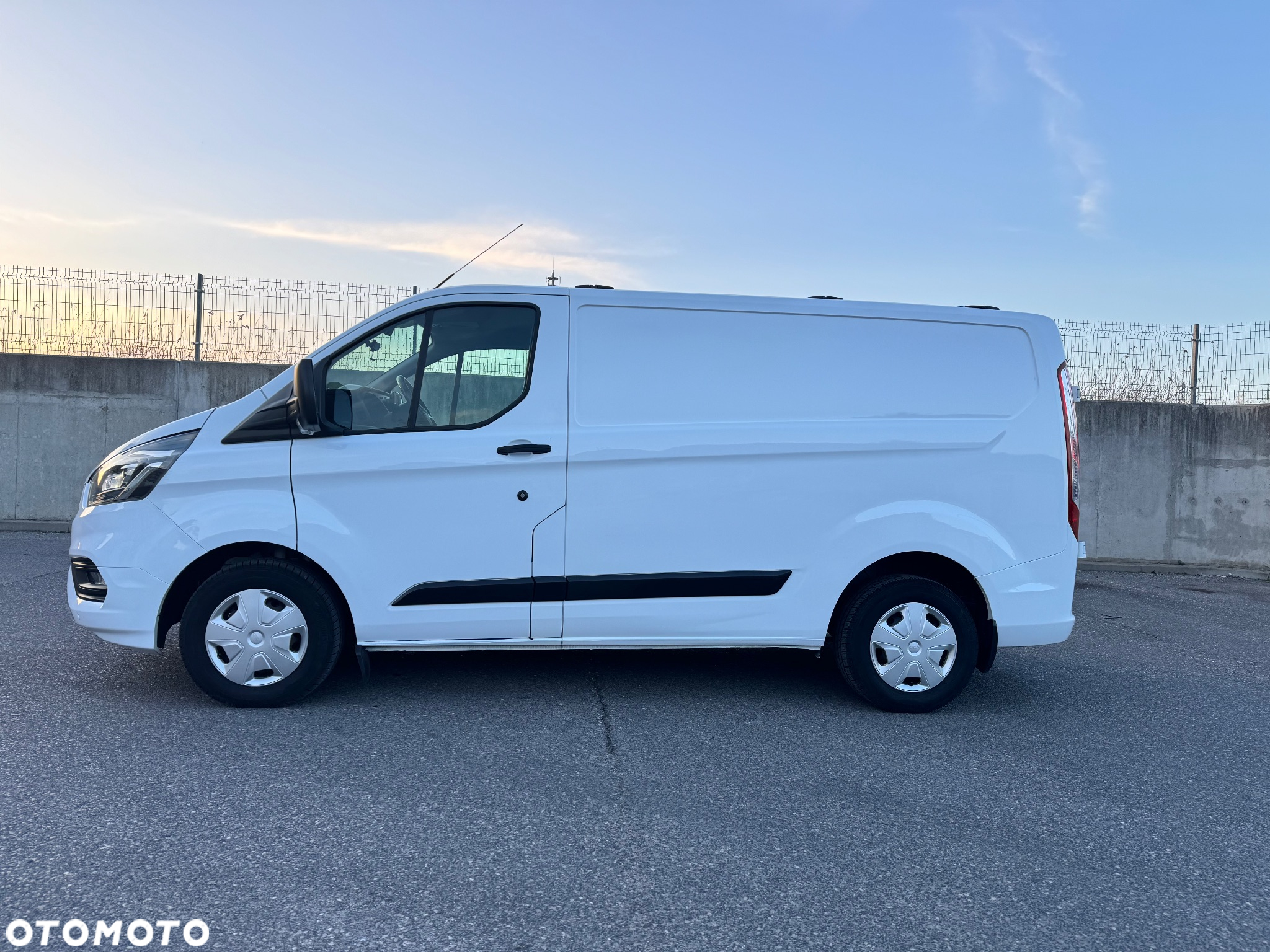 Ford Transit Custom - 4