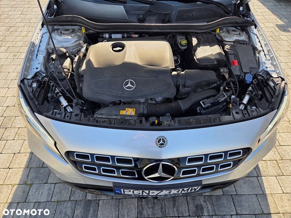 Mercedes-Benz GLA - 31
