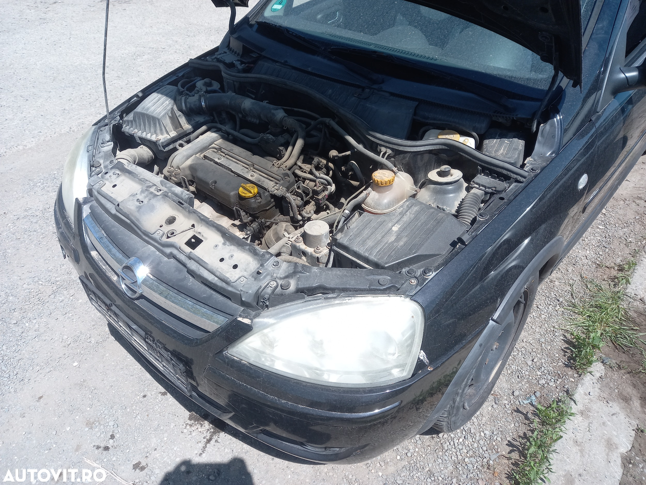 Dezmembrari  Opel CORSA C  2000  > 2009 1.2 Twinport Benzina - 3