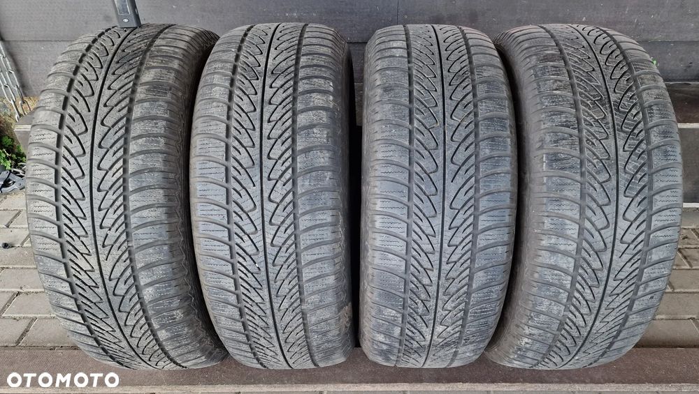 OPONY ZIMA GOODYEAR ULTRAGRIP 8 255/60 R18 18" - 2